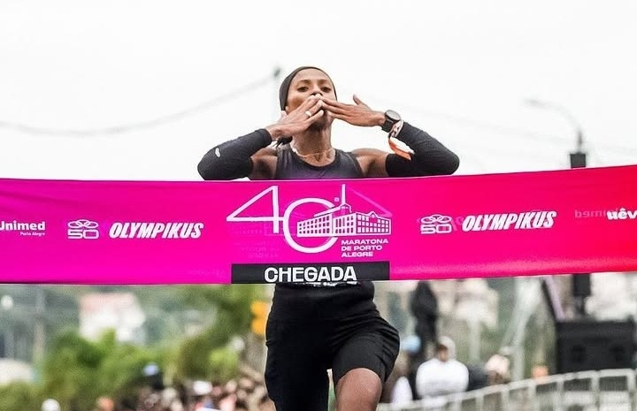 Jéssica Ladeira é a melhor brasileira na Maratona de Porto Alegre