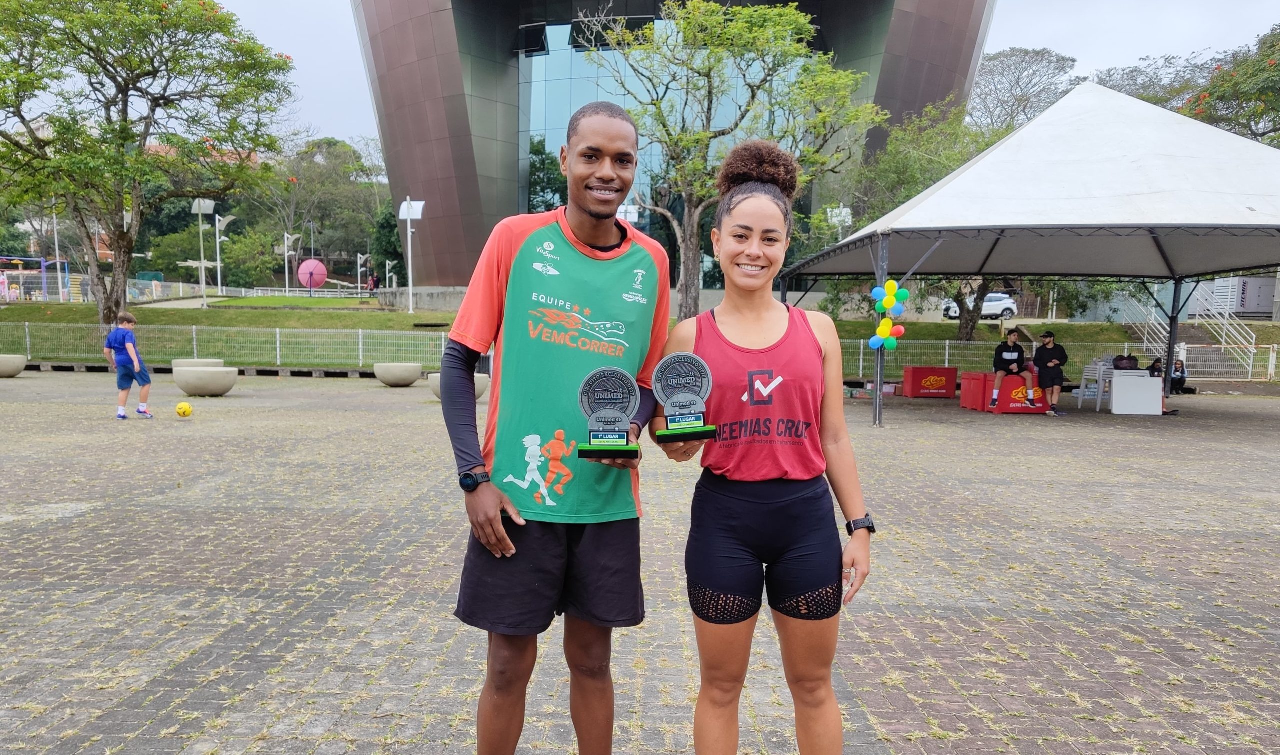 Flávio Barra e Maria Célia Ferreira são campeões inéditos no 37º Ranking JF