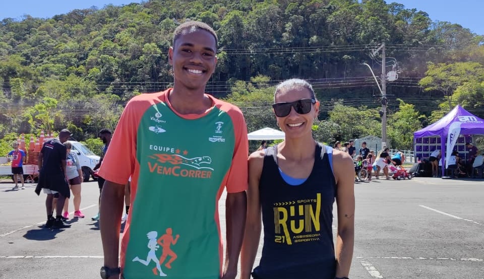 Flávio Barra e Cida Rosa lideram a 1ª Corrida Sicoob; confira os premiados
